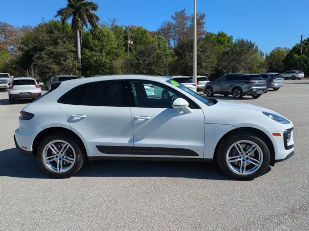 Used 2024 Porsche Macan Base SUV