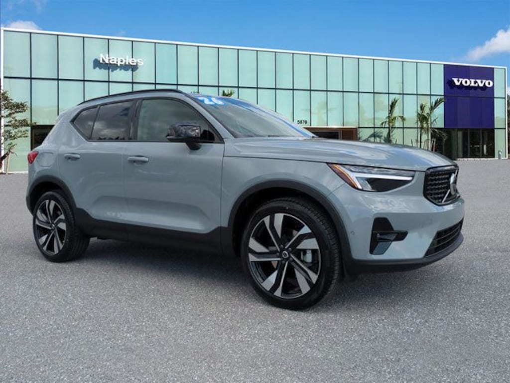 New 2026 Volvo XC40 B5 Plus SUV