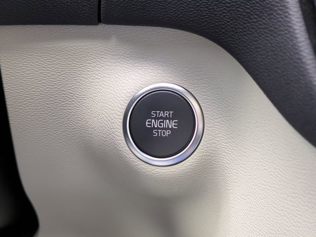 2026 Volvo XC40 Plus - Photo 30