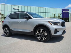 2023 Volvo XC40 B4 Plus Dark Theme SUV YV4K92HLXP2074613