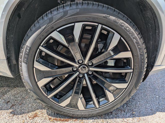 2026 Volvo XC90 Plus - Photo 12