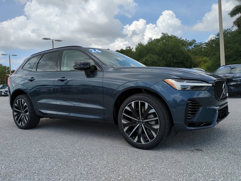 New 2026 Volvo XC60 plug-in hybrid T8 Ultra SUV