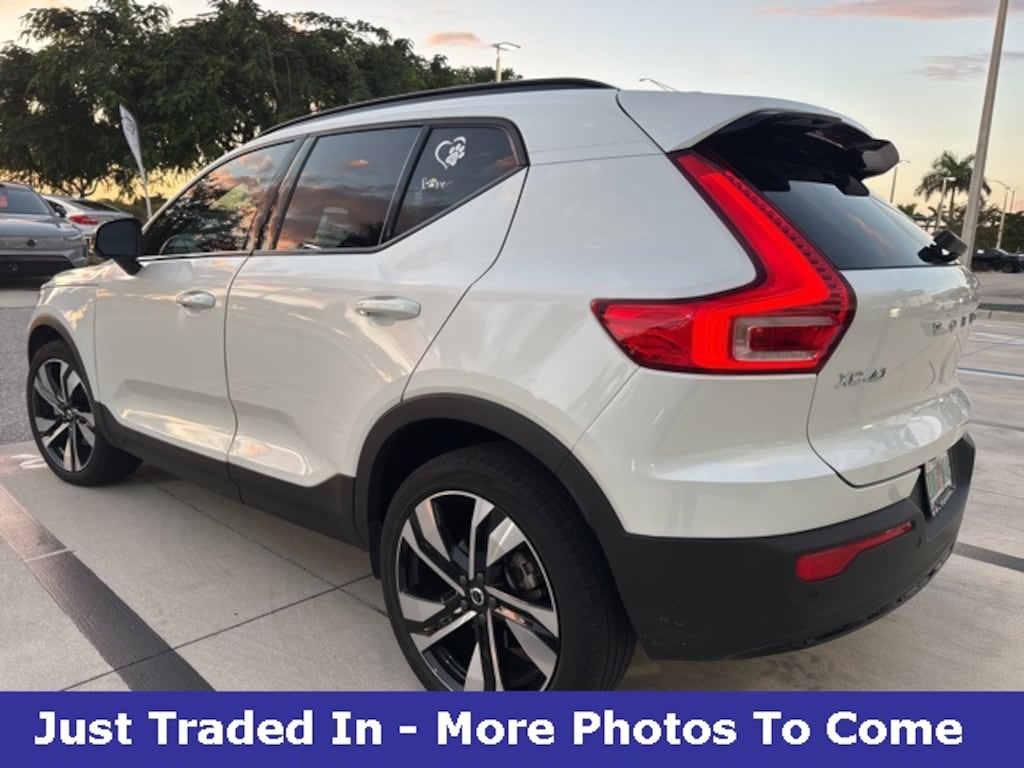 Certified 2023 Volvo XC40 B5 Plus Dark Theme SUV