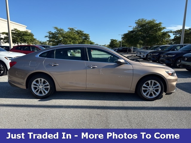 Used 2018 Chevrolet Malibu 1LT with VIN 1G1ZD5ST7JF258216 for sale in Naples, FL