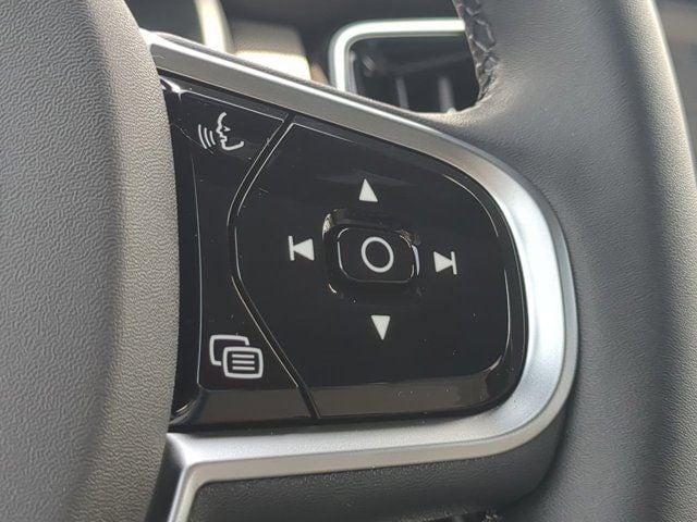 2026 Volvo XC90 Plus - Photo 25