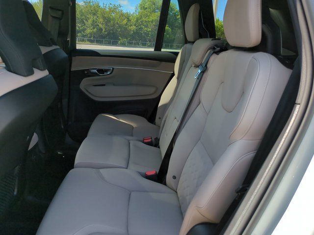 2026 Volvo XC90 Plus - Photo 16