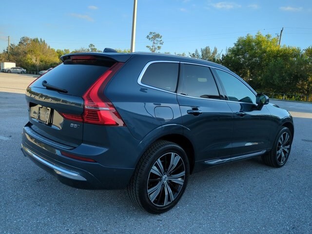 2023 Volvo XC60 B5 Plus photo 4