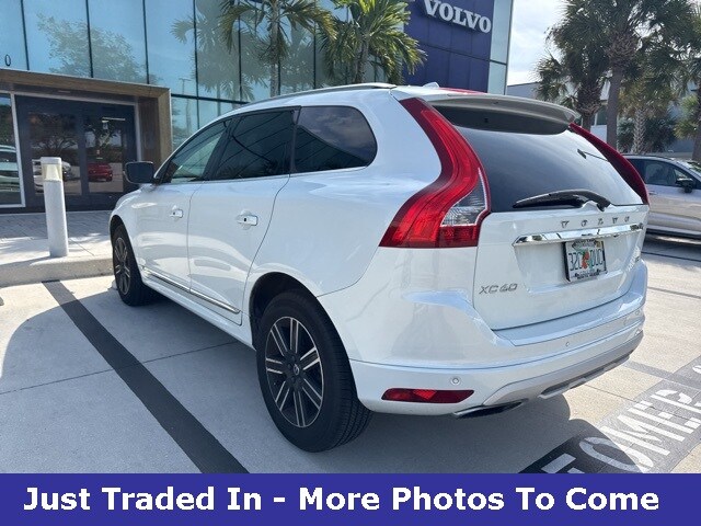 2017 Volvo XC60 T5 Dynamic photo 4