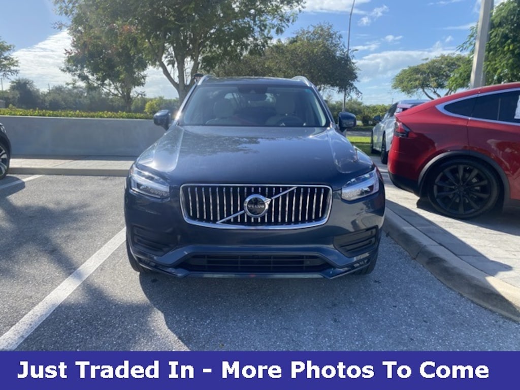 Used 2020 Volvo XC90 T5 Momentum SUV