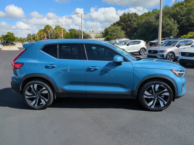 Certified 2024 Volvo XC40 B5 Plus Bright Theme SUV