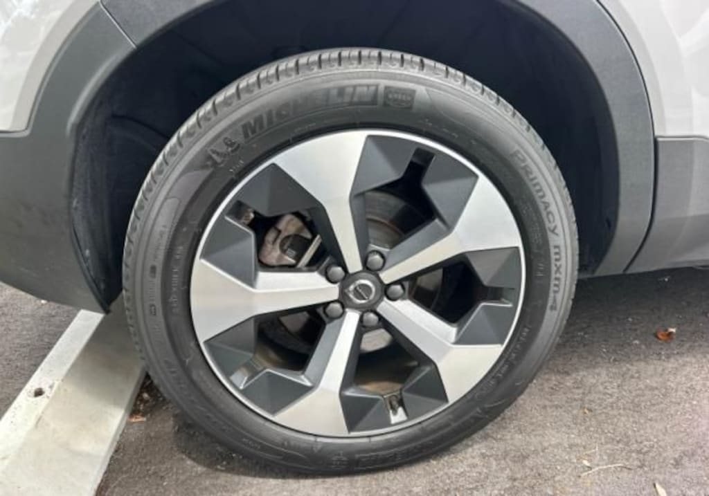 Used 2023 Volvo XC40 Ultimate SUV