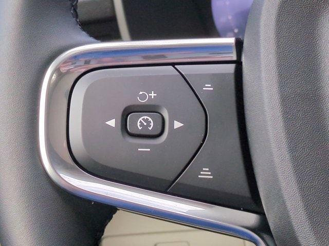 2026 Volvo XC40 Plus - Photo 27