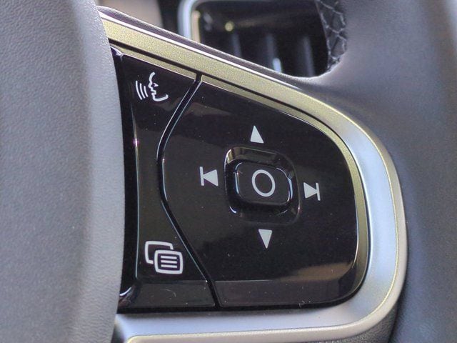 2026 Volvo XC90 Plus - Photo 28
