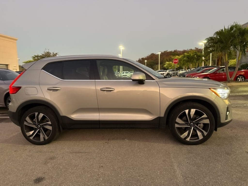 Certified 2023 Volvo XC40 Ultimate SUV