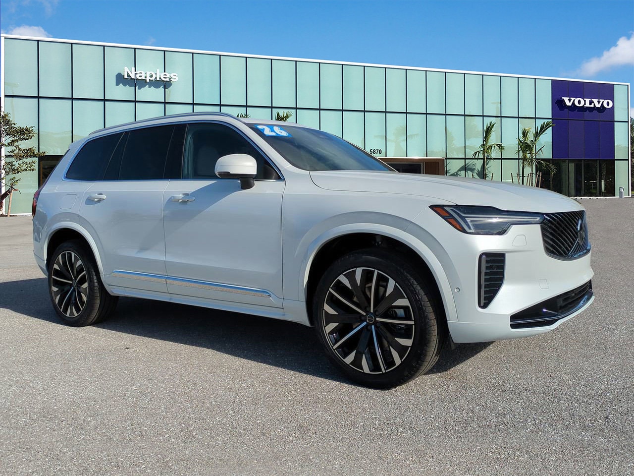 2026 Volvo XC90 Plus's photo