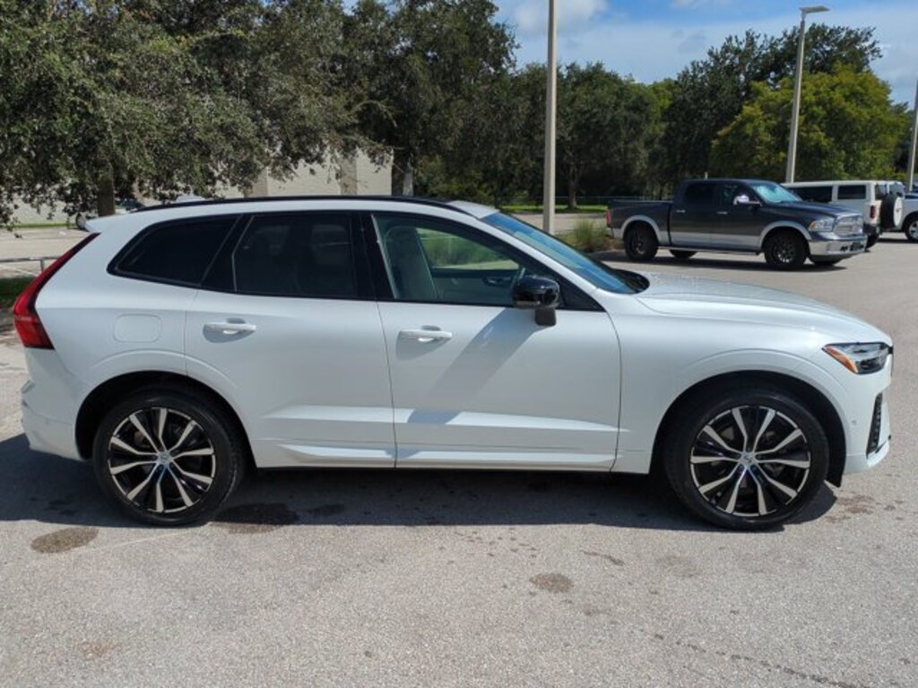 Certified 2024 Volvo XC60 B5 Ultimate Dark Theme SUV