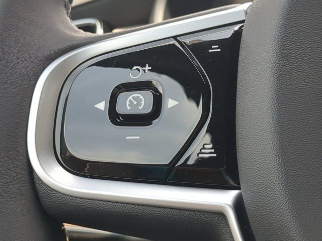 2026 Volvo XC90 Plus - Photo 24