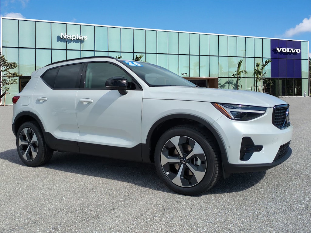 New 2026 Volvo XC40 B5 Plus SUV