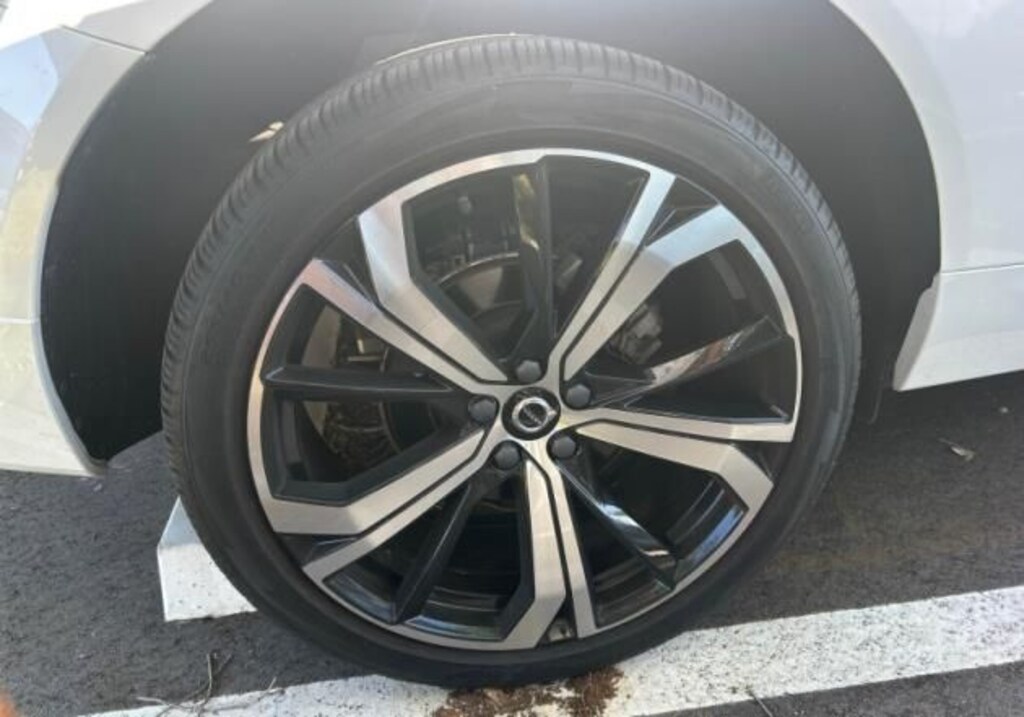 Used 2024 Volvo XC60 B5 Ultimate Dark Theme SUV