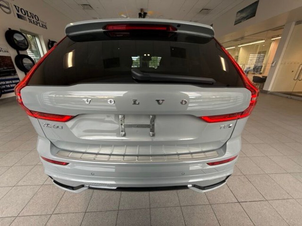 Certified 2025 Volvo XC60 Plug-In Hybrid T8 Plus SUV