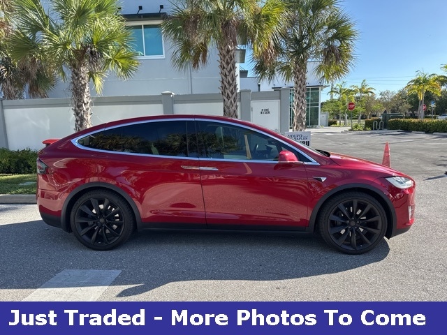 Used 2018 Tesla Model X 75D with VIN 5YJXCDE21JF135921 for sale in Naples, FL