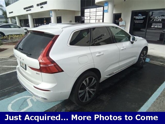 2023 Volvo XC60 B5 Plus photo 3