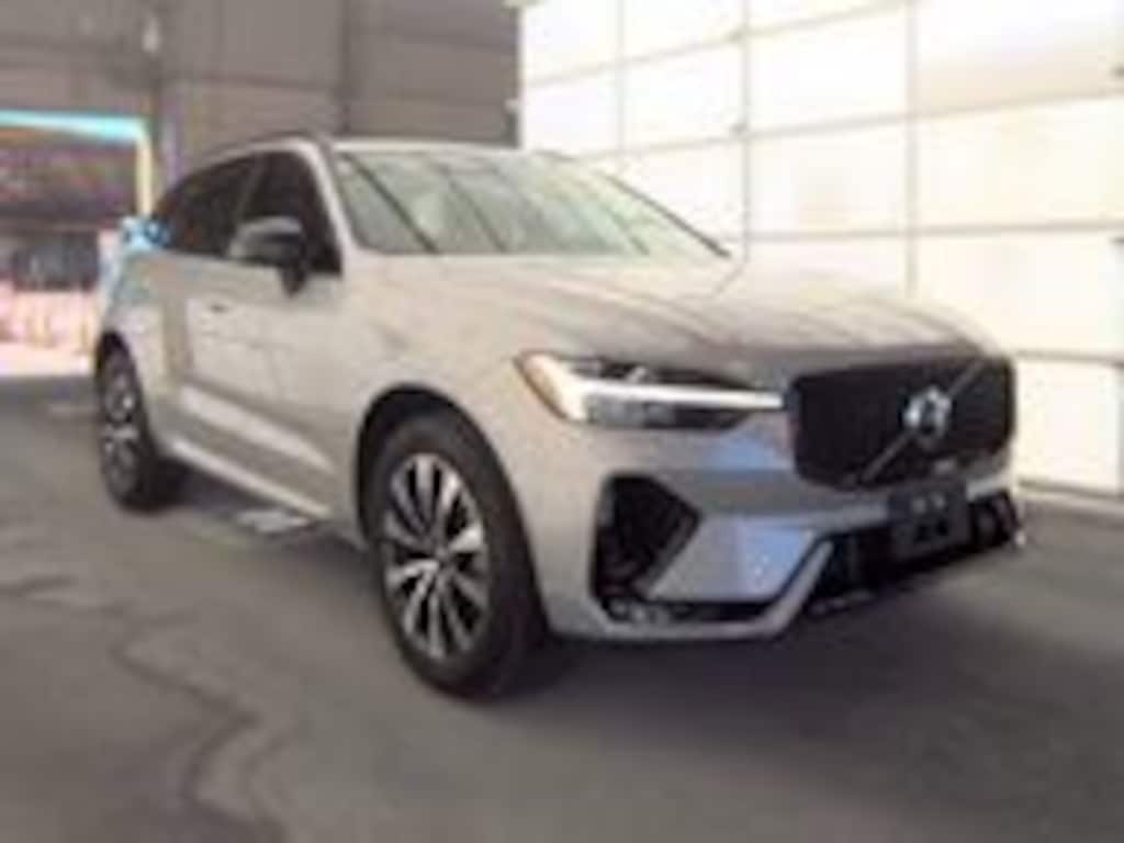 Certified 2025 Volvo XC60 B5 Core SUV