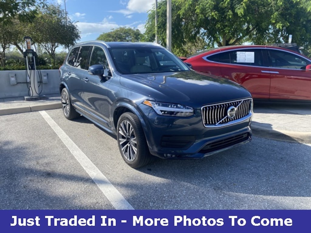 Used 2020 Volvo XC90 T5 Momentum SUV