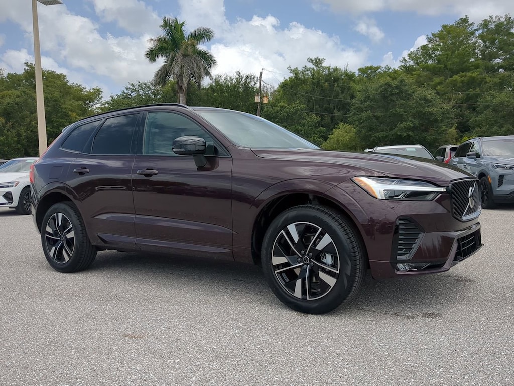 New 2026 Volvo XC60 B5 Core SUV