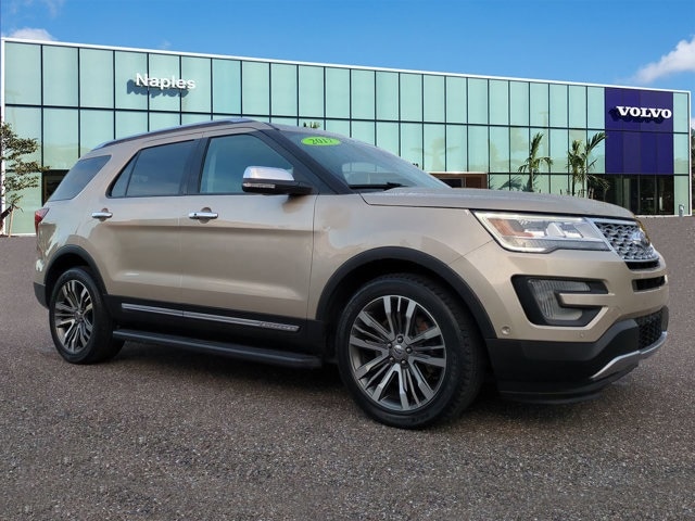 2017 Ford Explorer Platinum's photo