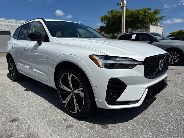 2024 Volvo XC60's photo