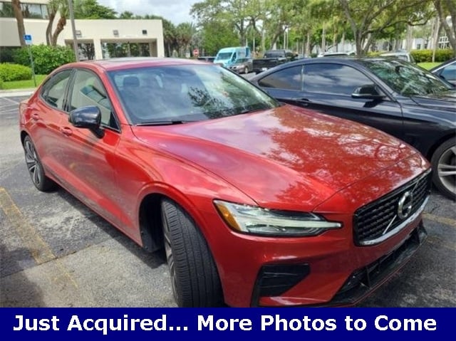 Used 2022 Volvo S60 Momentum with VIN 7JRL12TZ9NG160863 for sale in Naples, FL