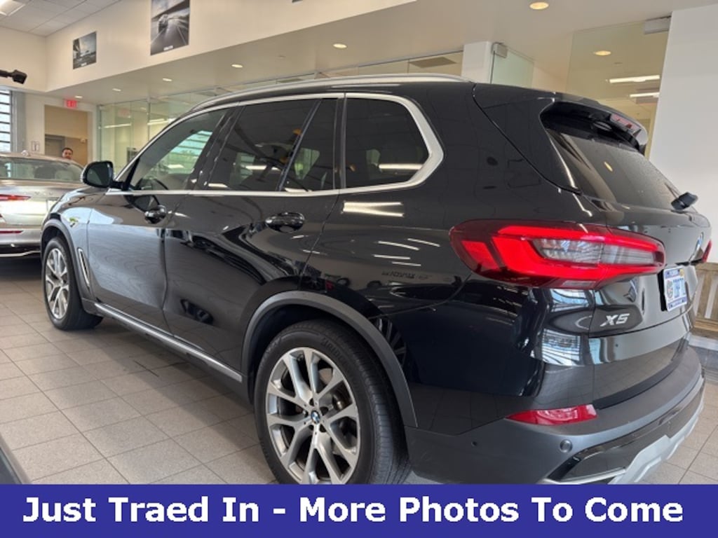 Used 2021 BMW X5 sDrive40i SUV