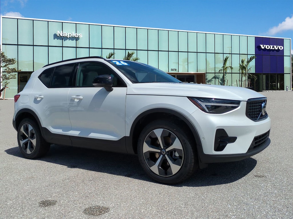 New 2026 Volvo XC40 B5 Plus SUV