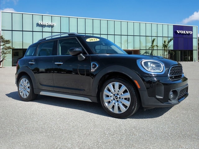 2022 MINI Countryman S's photo