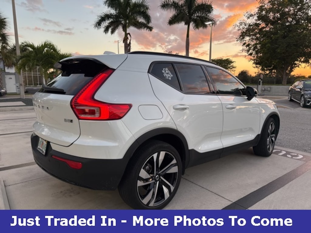 Certified 2023 Volvo XC40 B5 Plus Dark Theme SUV
