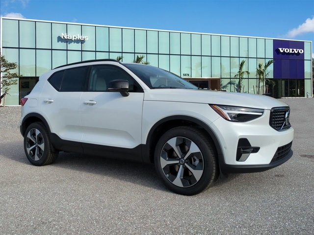 2026 Volvo XC40