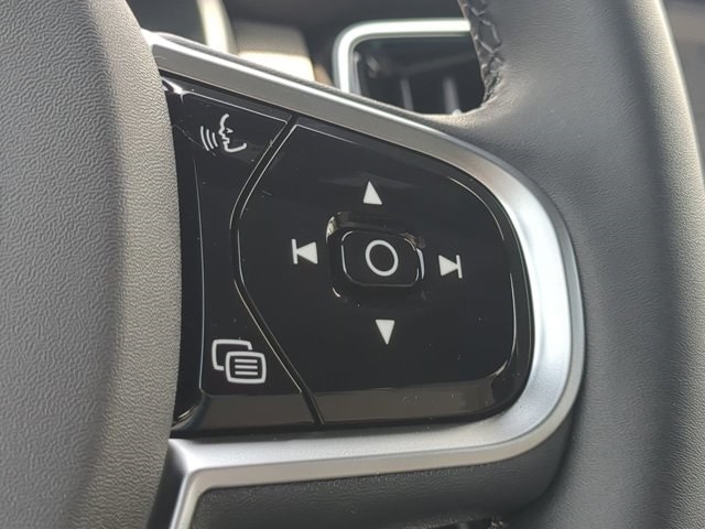 2026 Volvo XC90 Plus - Photo 27