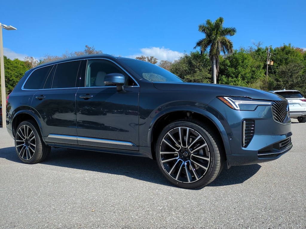 New 2026 Volvo XC90 B6 Plus 7-Seater SUV