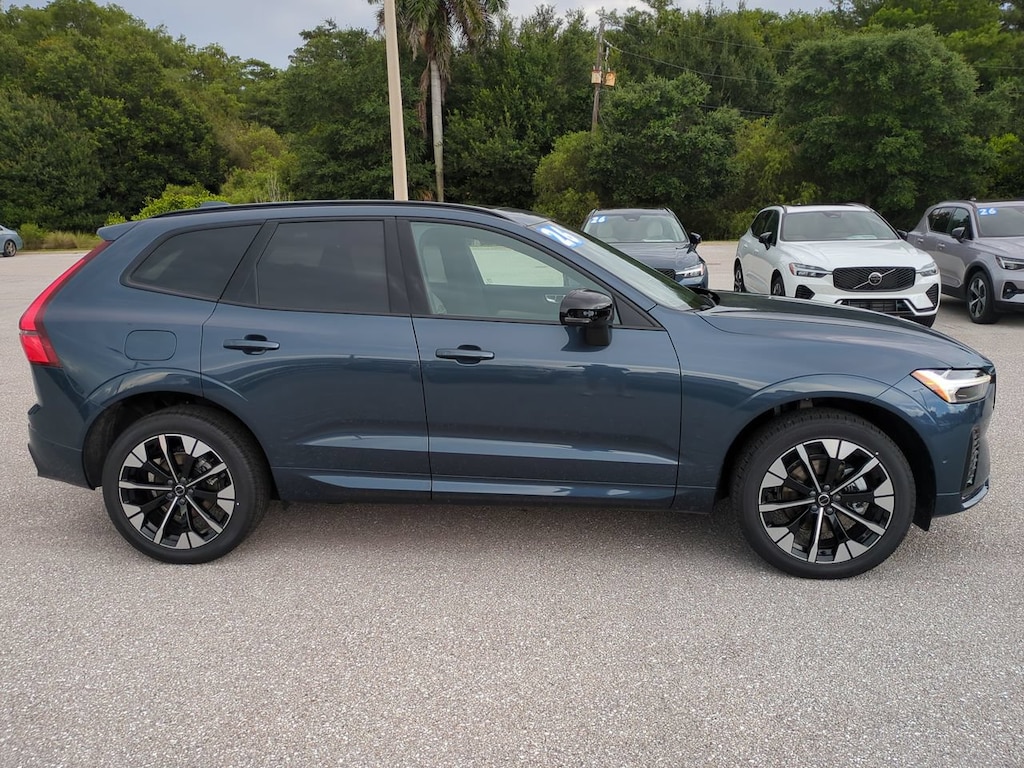 New 2026 Volvo XC60 B5 Plus SUV