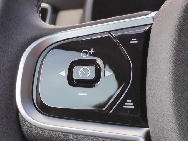 2026 Volvo XC90 Plus - Photo 26