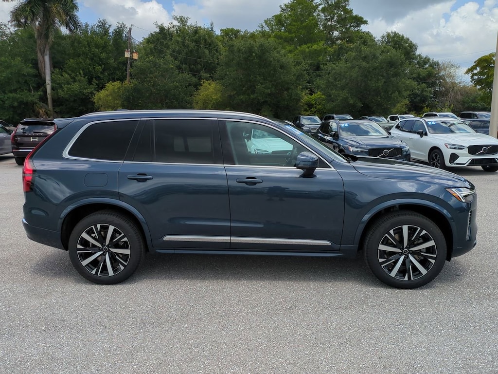 New 2026 Volvo XC90 B5 Core SUV