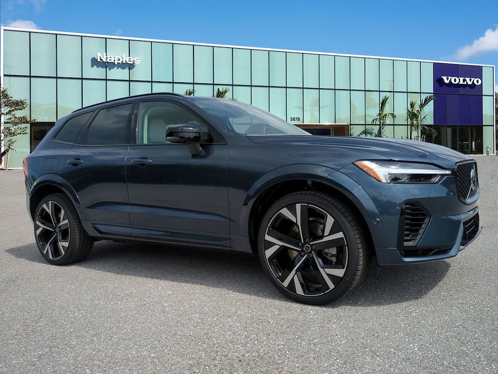 New 2026 Volvo XC60 plug-in hybrid T8 Ultra SUV