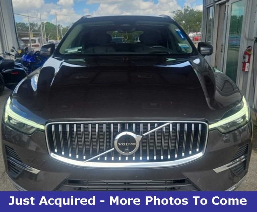 Certified 2022 Volvo XC60 Recharge Plug-In Hybrid T8 Inscription Expression SUV