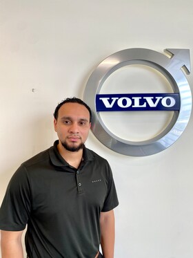 Staff member Carlos Andino from ID_733482308408