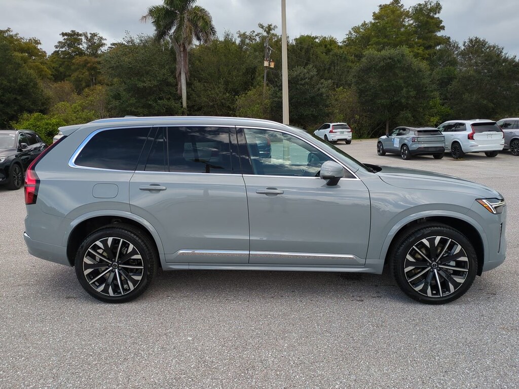 New 2026 Volvo XC90 B5 Core SUV