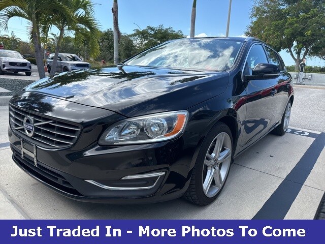 2016 Volvo V60 T5 Premier photo 3