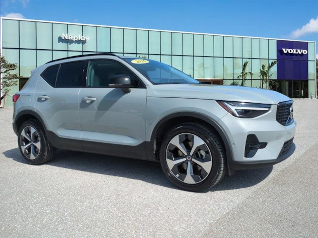 Certified 2026 Volvo XC40 B5 Plus SUV