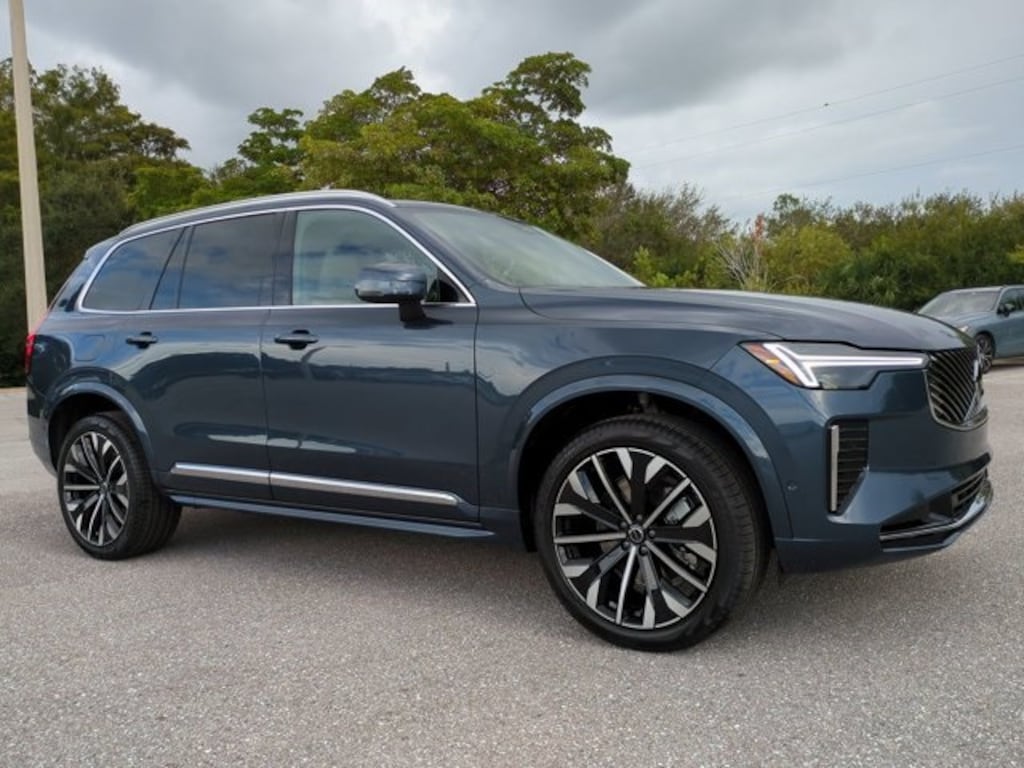 New 2026 Volvo XC90 B6 Plus 7-Seater SUV