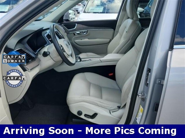 2023 Volvo XC90 Plus photo 2